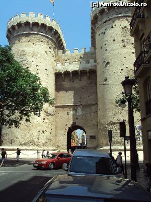 [P49] Torre de Quart - în imagine se pot vedea urmele de obuze rămase de la asediul Valenciei de către trupele lui Napoleon (1808).  » foto by Carmen Ion
 - 
<span class="allrVoted glyphicon glyphicon-heart hidden" id="av649495"></span>
<a class="m-l-10 hidden" id="sv649495" onclick="voting_Foto_DelVot(,649495,5604)" role="button">șterge vot <span class="glyphicon glyphicon-remove"></span></a>
<a id="v9649495" class=" c-red"  onclick="voting_Foto_SetVot(649495)" role="button"><span class="glyphicon glyphicon-heart-empty"></span> <b>LIKE</b> = Votează poza</a> <img class="hidden"  id="f649495W9" src="/imagini/loader.gif" border="0" /><span class="AjErrMes hidden" id="e649495ErM"></span>