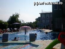 [P02] Strandul hotelului Perla - piscina termala si piscina de copii. » foto by presario
 - 
<span class="allrVoted glyphicon glyphicon-heart hidden" id="av92518"></span>
<a class="m-l-10 hidden" id="sv92518" onclick="voting_Foto_DelVot(,92518,5640)" role="button">șterge vot <span class="glyphicon glyphicon-remove"></span></a>
<a id="v992518" class=" c-red"  onclick="voting_Foto_SetVot(92518)" role="button"><span class="glyphicon glyphicon-heart-empty"></span> <b>LIKE</b> = Votează poza</a> <img class="hidden"  id="f92518W9" src="/imagini/loader.gif" border="0" /><span class="AjErrMes hidden" id="e92518ErM"></span>