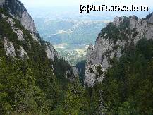 [P37] Privire din Saua Crapaturii spre Valea Crapaturii » foto by Claudiu U.
 - 
<span class="allrVoted glyphicon glyphicon-heart hidden" id="av256769"></span>
<a class="m-l-10 hidden" id="sv256769" onclick="voting_Foto_DelVot(,256769,5764)" role="button">șterge vot <span class="glyphicon glyphicon-remove"></span></a>
<a id="v9256769" class=" c-red"  onclick="voting_Foto_SetVot(256769)" role="button"><span class="glyphicon glyphicon-heart-empty"></span> <b>LIKE</b> = Votează poza</a> <img class="hidden"  id="f256769W9" src="/imagini/loader.gif" border="0" /><span class="AjErrMes hidden" id="e256769ErM"></span>