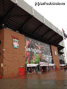 [P01] stadionul anfield » foto by eftimiemihaela*
 - 
<span class="allrVoted glyphicon glyphicon-heart hidden" id="av298283"></span>
<a class="m-l-10 hidden" id="sv298283" onclick="voting_Foto_DelVot(,298283,5858)" role="button">șterge vot <span class="glyphicon glyphicon-remove"></span></a>
<a id="v9298283" class=" c-red"  onclick="voting_Foto_SetVot(298283)" role="button"><span class="glyphicon glyphicon-heart-empty"></span> <b>LIKE</b> = Votează poza</a> <img class="hidden"  id="f298283W9" src="/imagini/loader.gif" border="0" /><span class="AjErrMes hidden" id="e298283ErM"></span>