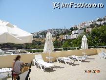 [P04] terasa cand mai aveam sezlongurile » foto by bitnic
 - 
<span class="allrVoted glyphicon glyphicon-heart hidden" id="av90151"></span>
<a class="m-l-10 hidden" id="sv90151" onclick="voting_Foto_DelVot(,90151,5859)" role="button">șterge vot <span class="glyphicon glyphicon-remove"></span></a>
<a id="v990151" class=" c-red"  onclick="voting_Foto_SetVot(90151)" role="button"><span class="glyphicon glyphicon-heart-empty"></span> <b>LIKE</b> = Votează poza</a> <img class="hidden"  id="f90151W9" src="/imagini/loader.gif" border="0" /><span class="AjErrMes hidden" id="e90151ErM"></span>