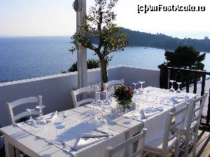 [P16] Hotel Skiathos Palace - restaurantul grill White View » foto by Cris
 - 
<span class="allrVoted glyphicon glyphicon-heart hidden" id="av631604"></span>
<a class="m-l-10 hidden" id="sv631604" onclick="voting_Foto_DelVot(,631604,5871)" role="button">șterge vot <span class="glyphicon glyphicon-remove"></span></a>
<a id="v9631604" class=" c-red"  onclick="voting_Foto_SetVot(631604)" role="button"><span class="glyphicon glyphicon-heart-empty"></span> <b>LIKE</b> = Votează poza</a> <img class="hidden"  id="f631604W9" src="/imagini/loader.gif" border="0" /><span class="AjErrMes hidden" id="e631604ErM"></span>