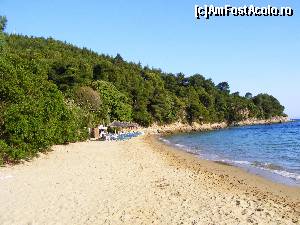 [P37] Plaja Maratha- aici este fotografiată doar o parte a ei, partea care nu apare în poză este amenajată cu șezlonguri și are, în capăt, un beach bar » foto by Cris
 - 
<span class="allrVoted glyphicon glyphicon-heart hidden" id="av631633"></span>
<a class="m-l-10 hidden" id="sv631633" onclick="voting_Foto_DelVot(,631633,5871)" role="button">șterge vot <span class="glyphicon glyphicon-remove"></span></a>
<a id="v9631633" class=" c-red"  onclick="voting_Foto_SetVot(631633)" role="button"><span class="glyphicon glyphicon-heart-empty"></span> <b>LIKE</b> = Votează poza</a> <img class="hidden"  id="f631633W9" src="/imagini/loader.gif" border="0" /><span class="AjErrMes hidden" id="e631633ErM"></span>