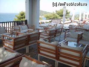 [P33] Skiathos Palace - bar » foto by Andox
 - 
<span class="allrVoted glyphicon glyphicon-heart hidden" id="av423206"></span>
<a class="m-l-10 hidden" id="sv423206" onclick="voting_Foto_DelVot(,423206,5871)" role="button">șterge vot <span class="glyphicon glyphicon-remove"></span></a>
<a id="v9423206" class=" c-red"  onclick="voting_Foto_SetVot(423206)" role="button"><span class="glyphicon glyphicon-heart-empty"></span> <b>LIKE</b> = Votează poza</a> <img class="hidden"  id="f423206W9" src="/imagini/loader.gif" border="0" /><span class="AjErrMes hidden" id="e423206ErM"></span>