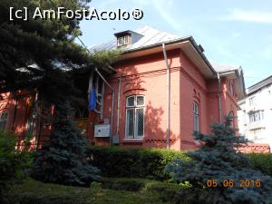 [P19] Vaslui - Casa Av. Mihai Negură, azi Direcția de Muncă și Protecție Socială Vaslui. » foto by iulianic
 - 
<span class="allrVoted glyphicon glyphicon-heart hidden" id="av748846"></span>
<a class="m-l-10 hidden" id="sv748846" onclick="voting_Foto_DelVot(,748846,5873)" role="button">șterge vot <span class="glyphicon glyphicon-remove"></span></a>
<a id="v9748846" class=" c-red"  onclick="voting_Foto_SetVot(748846)" role="button"><span class="glyphicon glyphicon-heart-empty"></span> <b>LIKE</b> = Votează poza</a> <img class="hidden"  id="f748846W9" src="/imagini/loader.gif" border="0" /><span class="AjErrMes hidden" id="e748846ErM"></span>