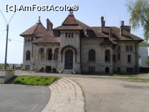 [P34] Fosta Casă a Tineretului din Brăila acum Casa Nimănui.  » foto by Mitica49
 - 
<span class="allrVoted glyphicon glyphicon-heart hidden" id="av853223"></span>
<a class="m-l-10 hidden" id="sv853223" onclick="voting_Foto_DelVot(,853223,5899)" role="button">șterge vot <span class="glyphicon glyphicon-remove"></span></a>
<a id="v9853223" class=" c-red"  onclick="voting_Foto_SetVot(853223)" role="button"><span class="glyphicon glyphicon-heart-empty"></span> <b>LIKE</b> = Votează poza</a> <img class="hidden"  id="f853223W9" src="/imagini/loader.gif" border="0" /><span class="AjErrMes hidden" id="e853223ErM"></span>