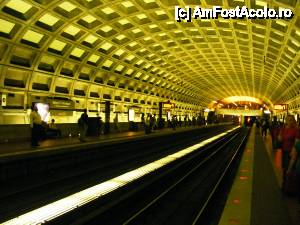 [P34] Washington DC - metroul » foto by makuy*
 - 
<span class="allrVoted glyphicon glyphicon-heart hidden" id="av478623"></span>
<a class="m-l-10 hidden" id="sv478623" onclick="voting_Foto_DelVot(,478623,6029)" role="button">șterge vot <span class="glyphicon glyphicon-remove"></span></a>
<a id="v9478623" class=" c-red"  onclick="voting_Foto_SetVot(478623)" role="button"><span class="glyphicon glyphicon-heart-empty"></span> <b>LIKE</b> = Votează poza</a> <img class="hidden"  id="f478623W9" src="/imagini/loader.gif" border="0" /><span class="AjErrMes hidden" id="e478623ErM"></span>