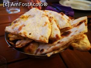 [P16] Restaurant Indigo; delicioasa pâine naan » foto by crismis
 - 
<span class="allrVoted glyphicon glyphicon-heart hidden" id="av1329908"></span>
<a class="m-l-10 hidden" id="sv1329908" onclick="voting_Foto_DelVot(,1329908,6063)" role="button">șterge vot <span class="glyphicon glyphicon-remove"></span></a>
<a id="v91329908" class=" c-red"  onclick="voting_Foto_SetVot(1329908)" role="button"><span class="glyphicon glyphicon-heart-empty"></span> <b>LIKE</b> = Votează poza</a> <img class="hidden"  id="f1329908W9" src="/imagini/loader.gif" border="0" /><span class="AjErrMes hidden" id="e1329908ErM"></span>