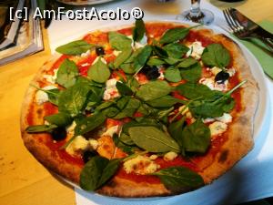 [P79] Pizza Greek, absolut delicioasă!  » foto by crismis
 - 
<span class="allrVoted glyphicon glyphicon-heart hidden" id="av814387"></span>
<a class="m-l-10 hidden" id="sv814387" onclick="voting_Foto_DelVot(,814387,6063)" role="button">șterge vot <span class="glyphicon glyphicon-remove"></span></a>
<a id="v9814387" class=" c-red"  onclick="voting_Foto_SetVot(814387)" role="button"><span class="glyphicon glyphicon-heart-empty"></span> <b>LIKE</b> = Votează poza</a> <img class="hidden"  id="f814387W9" src="/imagini/loader.gif" border="0" /><span class="AjErrMes hidden" id="e814387ErM"></span>