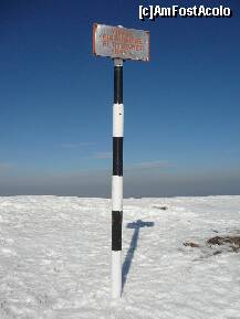 [P21] Misiune indeplinita. Suntem in varful muntelui (nu prea seamana a varf dar este cel mai inalt punct din masiv) » foto by Claudiu U.
 - 
<span class="allrVoted glyphicon glyphicon-heart hidden" id="av190294"></span>
<a class="m-l-10 hidden" id="sv190294" onclick="voting_Foto_DelVot(,190294,6094)" role="button">șterge vot <span class="glyphicon glyphicon-remove"></span></a>
<a id="v9190294" class=" c-red"  onclick="voting_Foto_SetVot(190294)" role="button"><span class="glyphicon glyphicon-heart-empty"></span> <b>LIKE</b> = Votează poza</a> <img class="hidden"  id="f190294W9" src="/imagini/loader.gif" border="0" /><span class="AjErrMes hidden" id="e190294ErM"></span>