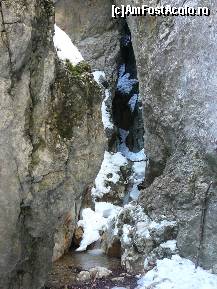 [P13] Suntem deja la Tamina in fata intrarii din aval » foto by Claudiu U.
 - 
<span class="allrVoted glyphicon glyphicon-heart hidden" id="av192596"></span>
<a class="m-l-10 hidden" id="sv192596" onclick="voting_Foto_DelVot(,192596,6094)" role="button">șterge vot <span class="glyphicon glyphicon-remove"></span></a>
<a id="v9192596" class=" c-red"  onclick="voting_Foto_SetVot(192596)" role="button"><span class="glyphicon glyphicon-heart-empty"></span> <b>LIKE</b> = Votează poza</a> <img class="hidden"  id="f192596W9" src="/imagini/loader.gif" border="0" /><span class="AjErrMes hidden" id="e192596ErM"></span>