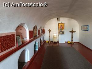 [P20] Chițcani, Mănăstirea Noul Neamț, Catedrala „Înălțarea Domnului”, Gropnița, se vede și crucea cu trei brațe care era peste tot » foto by mprofeanu
 - 
<span class="allrVoted glyphicon glyphicon-heart hidden" id="av1490419"></span>
<a class="m-l-10 hidden" id="sv1490419" onclick="voting_Foto_DelVot(,1490419,6113)" role="button">șterge vot <span class="glyphicon glyphicon-remove"></span></a>
<a id="v91490419" class=" c-red"  onclick="voting_Foto_SetVot(1490419)" role="button"><span class="glyphicon glyphicon-heart-empty"></span> <b>LIKE</b> = Votează poza</a> <img class="hidden"  id="f1490419W9" src="/imagini/loader.gif" border="0" /><span class="AjErrMes hidden" id="e1490419ErM"></span>