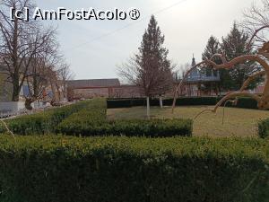 [P40] Chițcani, Mănăstirea Noul Neamț, fântână tradițională moldovenească și cele trei tablouri pictate în fundal » foto by mprofeanu
 - 
<span class="allrVoted glyphicon glyphicon-heart hidden" id="av1490439"></span>
<a class="m-l-10 hidden" id="sv1490439" onclick="voting_Foto_DelVot(,1490439,6113)" role="button">șterge vot <span class="glyphicon glyphicon-remove"></span></a>
<a id="v91490439" class=" c-red"  onclick="voting_Foto_SetVot(1490439)" role="button"><span class="glyphicon glyphicon-heart-empty"></span> <b>LIKE</b> = Votează poza</a> <img class="hidden"  id="f1490439W9" src="/imagini/loader.gif" border="0" /><span class="AjErrMes hidden" id="e1490439ErM"></span>