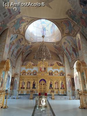 [P40] Cetatea Tighina - Bender, Biserica Alexandru Nevski, Naosul și Catapeteasma văzute din pronaos, poză micșorată la jumătate... » foto by mprofeanu
 - 
<span class="allrVoted glyphicon glyphicon-heart hidden" id="av1510462"></span>
<a class="m-l-10 hidden" id="sv1510462" onclick="voting_Foto_DelVot(,1510462,6113)" role="button">șterge vot <span class="glyphicon glyphicon-remove"></span></a>
<a id="v91510462" class=" c-red"  onclick="voting_Foto_SetVot(1510462)" role="button"><span class="glyphicon glyphicon-heart-empty"></span> <b>LIKE</b> = Votează poza</a> <img class="hidden"  id="f1510462W9" src="/imagini/loader.gif" border="0" /><span class="AjErrMes hidden" id="e1510462ErM"></span>