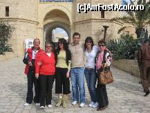 [P31] Romani fericiti , gata sa ia cu asalt medina, nu inainte de a face fotografia de grup, restrans, ce-i drept, fiindca ceilalti plecasera direct spre Tunis . » foto by ileana45
 - 
<span class="allrVoted glyphicon glyphicon-heart hidden" id="av90011"></span>
<a class="m-l-10 hidden" id="sv90011" onclick="voting_Foto_DelVot(,90011,6202)" role="button">șterge vot <span class="glyphicon glyphicon-remove"></span></a>
<a id="v990011" class=" c-red"  onclick="voting_Foto_SetVot(90011)" role="button"><span class="glyphicon glyphicon-heart-empty"></span> <b>LIKE</b> = Votează poza</a> <img class="hidden"  id="f90011W9" src="/imagini/loader.gif" border="0" /><span class="AjErrMes hidden" id="e90011ErM"></span>