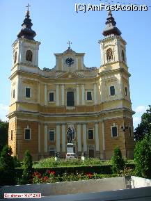 [P01] Basilica Romano - Catolică, vedere din curtea complexului baroc. » foto by creivean
 - 
<span class="allrVoted glyphicon glyphicon-heart hidden" id="av89677"></span>
<a class="m-l-10 hidden" id="sv89677" onclick="voting_Foto_DelVot(,89677,6211)" role="button">șterge vot <span class="glyphicon glyphicon-remove"></span></a>
<a id="v989677" class=" c-red"  onclick="voting_Foto_SetVot(89677)" role="button"><span class="glyphicon glyphicon-heart-empty"></span> <b>LIKE</b> = Votează poza</a> <img class="hidden"  id="f89677W9" src="/imagini/loader.gif" border="0" /><span class="AjErrMes hidden" id="e89677ErM"></span>