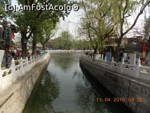 [P82] Beijing, Lacul Shichahai, canal între două din lacuri și zonă de trecere de pe un mal pe altul » foto by mprofeanu
 - 
<span class="allrVoted glyphicon glyphicon-heart hidden" id="av831346"></span>
<a class="m-l-10 hidden" id="sv831346" onclick="voting_Foto_DelVot(,831346,6234)" role="button">șterge vot <span class="glyphicon glyphicon-remove"></span></a>
<a id="v9831346" class=" c-red"  onclick="voting_Foto_SetVot(831346)" role="button"><span class="glyphicon glyphicon-heart-empty"></span> <b>LIKE</b> = Votează poza</a> <img class="hidden"  id="f831346W9" src="/imagini/loader.gif" border="0" /><span class="AjErrMes hidden" id="e831346ErM"></span>