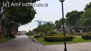 [P01] in drum spre Marina Bay Sands » foto by r-Uca
 - 
<span class="allrVoted glyphicon glyphicon-heart hidden" id="av970644"></span>
<a class="m-l-10 hidden" id="sv970644" onclick="voting_Foto_DelVot(,970644,6314)" role="button">șterge vot <span class="glyphicon glyphicon-remove"></span></a>
<a id="v9970644" class=" c-red"  onclick="voting_Foto_SetVot(970644)" role="button"><span class="glyphicon glyphicon-heart-empty"></span> <b>LIKE</b> = Votează poza</a> <img class="hidden"  id="f970644W9" src="/imagini/loader.gif" border="0" /><span class="AjErrMes hidden" id="e970644ErM"></span>