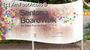 [P28] Spre Sentosa - It's more fun on foot!  » foto by r-Uca
 - 
<span class="allrVoted glyphicon glyphicon-heart hidden" id="av972527"></span>
<a class="m-l-10 hidden" id="sv972527" onclick="voting_Foto_DelVot(,972527,6314)" role="button">șterge vot <span class="glyphicon glyphicon-remove"></span></a>
<a id="v9972527" class=" c-red"  onclick="voting_Foto_SetVot(972527)" role="button"><span class="glyphicon glyphicon-heart-empty"></span> <b>LIKE</b> = Votează poza</a> <img class="hidden"  id="f972527W9" src="/imagini/loader.gif" border="0" /><span class="AjErrMes hidden" id="e972527ErM"></span>