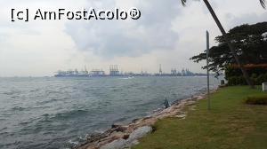 [P31] Sentosa - se vede chiar si portul » foto by r-Uca
 - 
<span class="allrVoted glyphicon glyphicon-heart hidden" id="av972531"></span>
<a class="m-l-10 hidden" id="sv972531" onclick="voting_Foto_DelVot(,972531,6314)" role="button">șterge vot <span class="glyphicon glyphicon-remove"></span></a>
<a id="v9972531" class=" c-red"  onclick="voting_Foto_SetVot(972531)" role="button"><span class="glyphicon glyphicon-heart-empty"></span> <b>LIKE</b> = Votează poza</a> <img class="hidden"  id="f972531W9" src="/imagini/loader.gif" border="0" /><span class="AjErrMes hidden" id="e972531ErM"></span>