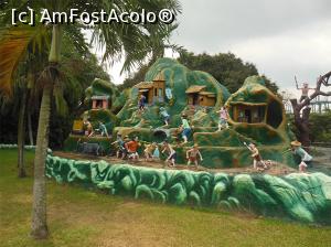 [P04] Haw Par Villa - diorama specifica » foto by r-Uca
 - 
<span class="allrVoted glyphicon glyphicon-heart hidden" id="av972502"></span>
<a class="m-l-10 hidden" id="sv972502" onclick="voting_Foto_DelVot(,972502,6314)" role="button">șterge vot <span class="glyphicon glyphicon-remove"></span></a>
<a id="v9972502" class=" c-red"  onclick="voting_Foto_SetVot(972502)" role="button"><span class="glyphicon glyphicon-heart-empty"></span> <b>LIKE</b> = Votează poza</a> <img class="hidden"  id="f972502W9" src="/imagini/loader.gif" border="0" /><span class="AjErrMes hidden" id="e972502ErM"></span>