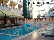 [P02] Piscina hotelului Diamore. » foto by Aegis
 - 
<span class="allrVoted glyphicon glyphicon-heart hidden" id="av96285"></span>
<a class="m-l-10 hidden" id="sv96285" onclick="voting_Foto_DelVot(,96285,6350)" role="button">șterge vot <span class="glyphicon glyphicon-remove"></span></a>
<a id="v996285" class=" c-red"  onclick="voting_Foto_SetVot(96285)" role="button"><span class="glyphicon glyphicon-heart-empty"></span> <b>LIKE</b> = Votează poza</a> <img class="hidden"  id="f96285W9" src="/imagini/loader.gif" border="0" /><span class="AjErrMes hidden" id="e96285ErM"></span>