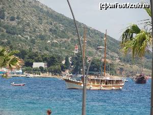 [P05] Catamaranul va asteapta! In fundal se observa Manastirea dominicana » foto by Marian Preda
 - 
<span class="allrVoted glyphicon glyphicon-heart hidden" id="av576837"></span>
<a class="m-l-10 hidden" id="sv576837" onclick="voting_Foto_DelVot(,576837,6361)" role="button">șterge vot <span class="glyphicon glyphicon-remove"></span></a>
<a id="v9576837" class=" c-red"  onclick="voting_Foto_SetVot(576837)" role="button"><span class="glyphicon glyphicon-heart-empty"></span> <b>LIKE</b> = Votează poza</a> <img class="hidden"  id="f576837W9" src="/imagini/loader.gif" border="0" /><span class="AjErrMes hidden" id="e576837ErM"></span>