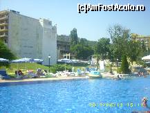 [P06] piscina pentru adulti si in fundal hotelul!!!! » foto by robertinaste
 - 
<span class="allrVoted glyphicon glyphicon-heart hidden" id="av331045"></span>
<a class="m-l-10 hidden" id="sv331045" onclick="voting_Foto_DelVot(,331045,6487)" role="button">șterge vot <span class="glyphicon glyphicon-remove"></span></a>
<a id="v9331045" class=" c-red"  onclick="voting_Foto_SetVot(331045)" role="button"><span class="glyphicon glyphicon-heart-empty"></span> <b>LIKE</b> = Votează poza</a> <img class="hidden"  id="f331045W9" src="/imagini/loader.gif" border="0" /><span class="AjErrMes hidden" id="e331045ErM"></span>