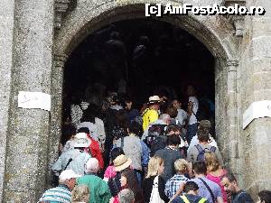 [P19] Ca sa va faceti o idee... aceasta era coada la intrare in mont saint michel, ,,la achizitionarea biletelor... si asta era de dimineata, cand am iesit... nu se mai putea respira...  » foto by dora39
 - 
<span class="allrVoted glyphicon glyphicon-heart hidden" id="av480006"></span>
<a class="m-l-10 hidden" id="sv480006" onclick="voting_Foto_DelVot(,480006,6625)" role="button">șterge vot <span class="glyphicon glyphicon-remove"></span></a>
<a id="v9480006" class=" c-red"  onclick="voting_Foto_SetVot(480006)" role="button"><span class="glyphicon glyphicon-heart-empty"></span> <b>LIKE</b> = Votează poza</a> <img class="hidden"  id="f480006W9" src="/imagini/loader.gif" border="0" /><span class="AjErrMes hidden" id="e480006ErM"></span>