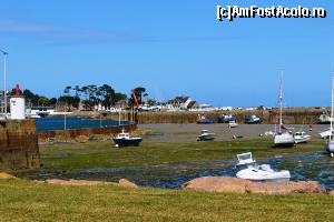 [P25] Paimpol - detaliu cu „portul săracilor”. Se vede, în stânga, portul cu ecluză.  » foto by makuy*
 - 
<span class="allrVoted glyphicon glyphicon-heart hidden" id="av551458"></span>
<a class="m-l-10 hidden" id="sv551458" onclick="voting_Foto_DelVot(,551458,6625)" role="button">șterge vot <span class="glyphicon glyphicon-remove"></span></a>
<a id="v9551458" class=" c-red"  onclick="voting_Foto_SetVot(551458)" role="button"><span class="glyphicon glyphicon-heart-empty"></span> <b>LIKE</b> = Votează poza</a> <img class="hidden"  id="f551458W9" src="/imagini/loader.gif" border="0" /><span class="AjErrMes hidden" id="e551458ErM"></span>