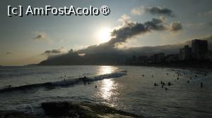 [P27] Plaja Ipanema » foto by elenaadina
 - 
<span class="allrVoted glyphicon glyphicon-heart hidden" id="av1517591"></span>
<a class="m-l-10 hidden" id="sv1517591" onclick="voting_Foto_DelVot(,1517591,6730)" role="button">șterge vot <span class="glyphicon glyphicon-remove"></span></a>
<a id="v91517591" class=" c-red"  onclick="voting_Foto_SetVot(1517591)" role="button"><span class="glyphicon glyphicon-heart-empty"></span> <b>LIKE</b> = Votează poza</a> <img class="hidden"  id="f1517591W9" src="/imagini/loader.gif" border="0" /><span class="AjErrMes hidden" id="e1517591ErM"></span>