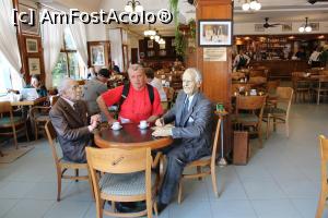 [P17] Buenos Aires, Café La Biela, Masa rezervată celor doi buni prieteni, Jorge Luís Borges și Adolfo Bioy Casarés...... » foto by mprofeanu
 - 
<span class="allrVoted glyphicon glyphicon-heart hidden" id="av1160696"></span>
<a class="m-l-10 hidden" id="sv1160696" onclick="voting_Foto_DelVot(,1160696,6764)" role="button">șterge vot <span class="glyphicon glyphicon-remove"></span></a>
<a id="v91160696" class=" c-red"  onclick="voting_Foto_SetVot(1160696)" role="button"><span class="glyphicon glyphicon-heart-empty"></span> <b>LIKE</b> = Votează poza</a> <img class="hidden"  id="f1160696W9" src="/imagini/loader.gif" border="0" /><span class="AjErrMes hidden" id="e1160696ErM"></span>