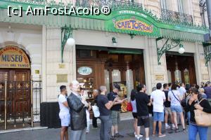 [P28] Buenos Aires, Café Tortoni și în stânga Museo Mundial del Tango, se sta la coadă pentru a putea intra și servi ceva » foto by mprofeanu
 - 
<span class="allrVoted glyphicon glyphicon-heart hidden" id="av1162723"></span>
<a class="m-l-10 hidden" id="sv1162723" onclick="voting_Foto_DelVot(,1162723,6764)" role="button">șterge vot <span class="glyphicon glyphicon-remove"></span></a>
<a id="v91162723" class=" c-red"  onclick="voting_Foto_SetVot(1162723)" role="button"><span class="glyphicon glyphicon-heart-empty"></span> <b>LIKE</b> = Votează poza</a> <img class="hidden"  id="f1162723W9" src="/imagini/loader.gif" border="0" /><span class="AjErrMes hidden" id="e1162723ErM"></span>