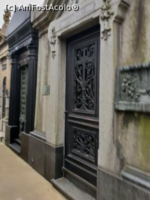 [P12] la pas prin cimitirul La Recoleta » foto by robert
 - 
<span class="allrVoted glyphicon glyphicon-heart hidden" id="av1038189"></span>
<a class="m-l-10 hidden" id="sv1038189" onclick="voting_Foto_DelVot(,1038189,6764)" role="button">șterge vot <span class="glyphicon glyphicon-remove"></span></a>
<a id="v91038189" class=" c-red"  onclick="voting_Foto_SetVot(1038189)" role="button"><span class="glyphicon glyphicon-heart-empty"></span> <b>LIKE</b> = Votează poza</a> <img class="hidden"  id="f1038189W9" src="/imagini/loader.gif" border="0" /><span class="AjErrMes hidden" id="e1038189ErM"></span>