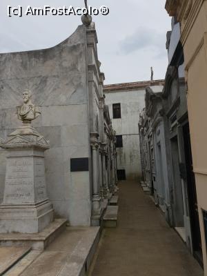 [P19] la pas prin cimitirul La Recoleta » foto by robert
 - 
<span class="allrVoted glyphicon glyphicon-heart hidden" id="av1038199"></span>
<a class="m-l-10 hidden" id="sv1038199" onclick="voting_Foto_DelVot(,1038199,6764)" role="button">șterge vot <span class="glyphicon glyphicon-remove"></span></a>
<a id="v91038199" class=" c-red"  onclick="voting_Foto_SetVot(1038199)" role="button"><span class="glyphicon glyphicon-heart-empty"></span> <b>LIKE</b> = Votează poza</a> <img class="hidden"  id="f1038199W9" src="/imagini/loader.gif" border="0" /><span class="AjErrMes hidden" id="e1038199ErM"></span>