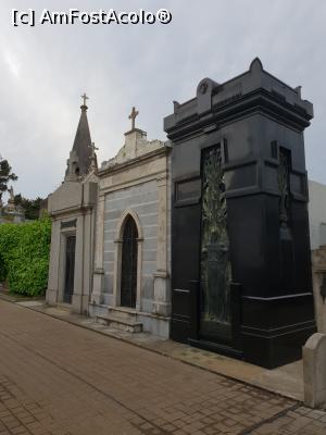 [P27] la pas prin cimitirul La Recoleta » foto by robert
 - 
<span class="allrVoted glyphicon glyphicon-heart hidden" id="av1038209"></span>
<a class="m-l-10 hidden" id="sv1038209" onclick="voting_Foto_DelVot(,1038209,6764)" role="button">șterge vot <span class="glyphicon glyphicon-remove"></span></a>
<a id="v91038209" class=" c-red"  onclick="voting_Foto_SetVot(1038209)" role="button"><span class="glyphicon glyphicon-heart-empty"></span> <b>LIKE</b> = Votează poza</a> <img class="hidden"  id="f1038209W9" src="/imagini/loader.gif" border="0" /><span class="AjErrMes hidden" id="e1038209ErM"></span>