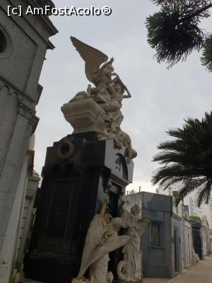 [P57] la pas prin cimitirul La Recoleta » foto by robert
 - 
<span class="allrVoted glyphicon glyphicon-heart hidden" id="av1038239"></span>
<a class="m-l-10 hidden" id="sv1038239" onclick="voting_Foto_DelVot(,1038239,6764)" role="button">șterge vot <span class="glyphicon glyphicon-remove"></span></a>
<a id="v91038239" class=" c-red"  onclick="voting_Foto_SetVot(1038239)" role="button"><span class="glyphicon glyphicon-heart-empty"></span> <b>LIKE</b> = Votează poza</a> <img class="hidden"  id="f1038239W9" src="/imagini/loader.gif" border="0" /><span class="AjErrMes hidden" id="e1038239ErM"></span>