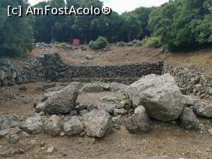 [P13] Sanctuarul Marilor Zei (Sanctuary of the Great Gods) - aici a fost descoperită, de către un arheolog amator francez, Statuia Nike (Victoria) înaripată.  » foto by Aurici
 - 
<span class="allrVoted glyphicon glyphicon-heart hidden" id="av1082922"></span>
<a class="m-l-10 hidden" id="sv1082922" onclick="voting_Foto_DelVot(,1082922,6801)" role="button">șterge vot <span class="glyphicon glyphicon-remove"></span></a>
<a id="v91082922" class=" c-red"  onclick="voting_Foto_SetVot(1082922)" role="button"><span class="glyphicon glyphicon-heart-empty"></span> <b>LIKE</b> = Votează poza</a> <img class="hidden"  id="f1082922W9" src="/imagini/loader.gif" border="0" /><span class="AjErrMes hidden" id="e1082922ErM"></span>