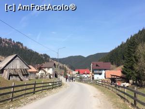 [P45] Mistral Moieciu. Frumusetea simpla a unei asezari de munte.  » foto by Floria
 - 
<span class="allrVoted glyphicon glyphicon-heart hidden" id="av960148"></span>
<a class="m-l-10 hidden" id="sv960148" onclick="voting_Foto_DelVot(,960148,6845)" role="button">șterge vot <span class="glyphicon glyphicon-remove"></span></a>
<a id="v9960148" class=" c-red"  onclick="voting_Foto_SetVot(960148)" role="button"><span class="glyphicon glyphicon-heart-empty"></span> <b>LIKE</b> = Votează poza</a> <img class="hidden"  id="f960148W9" src="/imagini/loader.gif" border="0" /><span class="AjErrMes hidden" id="e960148ErM"></span>