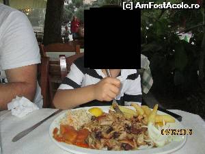 [P20] gyros la Sotiris!  » foto by indiralisa_26
 - 
<span class="allrVoted glyphicon glyphicon-heart hidden" id="av643464"></span>
<a class="m-l-10 hidden" id="sv643464" onclick="voting_Foto_DelVot(,643464,6854)" role="button">șterge vot <span class="glyphicon glyphicon-remove"></span></a>
<a id="v9643464" class=" c-red"  onclick="voting_Foto_SetVot(643464)" role="button"><span class="glyphicon glyphicon-heart-empty"></span> <b>LIKE</b> = Votează poza</a> <img class="hidden"  id="f643464W9" src="/imagini/loader.gif" border="0" /><span class="AjErrMes hidden" id="e643464ErM"></span>