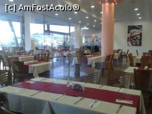 [P18] Restaurantul cu foarte multe mese. Aici, doar o parte din el.  » foto by Aurici
 - 
<span class="allrVoted glyphicon glyphicon-heart hidden" id="av819055"></span>
<a class="m-l-10 hidden" id="sv819055" onclick="voting_Foto_DelVot(,819055,6880)" role="button">șterge vot <span class="glyphicon glyphicon-remove"></span></a>
<a id="v9819055" class=" c-red"  onclick="voting_Foto_SetVot(819055)" role="button"><span class="glyphicon glyphicon-heart-empty"></span> <b>LIKE</b> = Votează poza</a> <img class="hidden"  id="f819055W9" src="/imagini/loader.gif" border="0" /><span class="AjErrMes hidden" id="e819055ErM"></span>