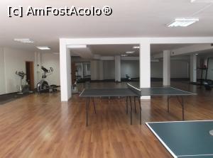 [P20] Sala de fitness. Și ea imensă.  » foto by Aurici
 - 
<span class="allrVoted glyphicon glyphicon-heart hidden" id="av819058"></span>
<a class="m-l-10 hidden" id="sv819058" onclick="voting_Foto_DelVot(,819058,6880)" role="button">șterge vot <span class="glyphicon glyphicon-remove"></span></a>
<a id="v9819058" class=" c-red"  onclick="voting_Foto_SetVot(819058)" role="button"><span class="glyphicon glyphicon-heart-empty"></span> <b>LIKE</b> = Votează poza</a> <img class="hidden"  id="f819058W9" src="/imagini/loader.gif" border="0" /><span class="AjErrMes hidden" id="e819058ErM"></span>