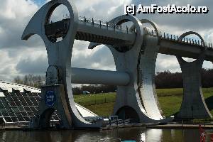 [P18] Falkirk Wheel - faza 1. Avem barcă jos și barcă sus.  » foto by ariciu
 - 
<span class="allrVoted glyphicon glyphicon-heart hidden" id="av502395"></span>
<a class="m-l-10 hidden" id="sv502395" onclick="voting_Foto_DelVot(,502395,6898)" role="button">șterge vot <span class="glyphicon glyphicon-remove"></span></a>
<a id="v9502395" class=" c-red"  onclick="voting_Foto_SetVot(502395)" role="button"><span class="glyphicon glyphicon-heart-empty"></span> <b>LIKE</b> = Votează poza</a> <img class="hidden"  id="f502395W9" src="/imagini/loader.gif" border="0" /><span class="AjErrMes hidden" id="e502395ErM"></span>