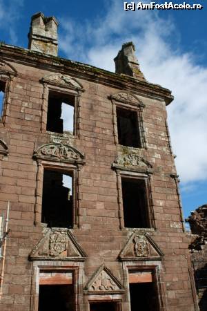 [P21] Caerlaverock Castle » foto by ariciu
 - 
<span class="allrVoted glyphicon glyphicon-heart hidden" id="av607879"></span>
<a class="m-l-10 hidden" id="sv607879" onclick="voting_Foto_DelVot(,607879,6898)" role="button">șterge vot <span class="glyphicon glyphicon-remove"></span></a>
<a id="v9607879" class=" c-red"  onclick="voting_Foto_SetVot(607879)" role="button"><span class="glyphicon glyphicon-heart-empty"></span> <b>LIKE</b> = Votează poza</a> <img class="hidden"  id="f607879W9" src="/imagini/loader.gif" border="0" /><span class="AjErrMes hidden" id="e607879ErM"></span>