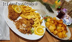 [P06] Șnițele de pui și cartofi rustici. » foto by tata123 🔱
 - 
<span class="allrVoted glyphicon glyphicon-heart hidden" id="av1518605"></span>
<a class="m-l-10 hidden" id="sv1518605" onclick="voting_Foto_DelVot(,1518605,6927)" role="button">șterge vot <span class="glyphicon glyphicon-remove"></span></a>
<a id="v91518605" class=" c-red"  onclick="voting_Foto_SetVot(1518605)" role="button"><span class="glyphicon glyphicon-heart-empty"></span> <b>LIKE</b> = Votează poza</a> <img class="hidden"  id="f1518605W9" src="/imagini/loader.gif" border="0" /><span class="AjErrMes hidden" id="e1518605ErM"></span>