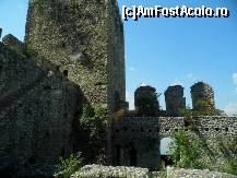 [P11] Cetatea Golubac, încă eram în mașină căutând un spațiu în care să putem parca pentru a trage câteva cadre.  » foto by ariciu
 - 
<span class="allrVoted glyphicon glyphicon-heart hidden" id="av469252"></span>
<a class="m-l-10 hidden" id="sv469252" onclick="voting_Foto_DelVot(,469252,7062)" role="button">șterge vot <span class="glyphicon glyphicon-remove"></span></a>
<a id="v9469252" class=" c-red"  onclick="voting_Foto_SetVot(469252)" role="button"><span class="glyphicon glyphicon-heart-empty"></span> <b>LIKE</b> = Votează poza</a> <img class="hidden"  id="f469252W9" src="/imagini/loader.gif" border="0" /><span class="AjErrMes hidden" id="e469252ErM"></span>