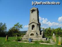 [P04] Monument imortalizat la câțiva kilometri de când părăsisem vama sârbească.  » foto by ariciu
 - 
<span class="allrVoted glyphicon glyphicon-heart hidden" id="av469245"></span>
<a class="m-l-10 hidden" id="sv469245" onclick="voting_Foto_DelVot(,469245,7062)" role="button">șterge vot <span class="glyphicon glyphicon-remove"></span></a>
<a id="v9469245" class=" c-red"  onclick="voting_Foto_SetVot(469245)" role="button"><span class="glyphicon glyphicon-heart-empty"></span> <b>LIKE</b> = Votează poza</a> <img class="hidden"  id="f469245W9" src="/imagini/loader.gif" border="0" /><span class="AjErrMes hidden" id="e469245ErM"></span>