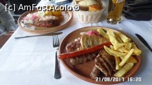 [P15] La restaurant Tri Sesira » foto by ungureanica
 - 
<span class="allrVoted glyphicon glyphicon-heart hidden" id="av930255"></span>
<a class="m-l-10 hidden" id="sv930255" onclick="voting_Foto_DelVot(,930255,7062)" role="button">șterge vot <span class="glyphicon glyphicon-remove"></span></a>
<a id="v9930255" class=" c-red"  onclick="voting_Foto_SetVot(930255)" role="button"><span class="glyphicon glyphicon-heart-empty"></span> <b>LIKE</b> = Votează poza</a> <img class="hidden"  id="f930255W9" src="/imagini/loader.gif" border="0" /><span class="AjErrMes hidden" id="e930255ErM"></span>