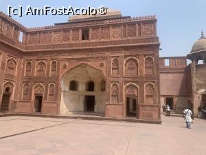 [P20] Agra Fort,India » foto by AZE
 - 
<span class="allrVoted glyphicon glyphicon-heart hidden" id="av1435984"></span>
<a class="m-l-10 hidden" id="sv1435984" onclick="voting_Foto_DelVot(,1435984,7081)" role="button">șterge vot <span class="glyphicon glyphicon-remove"></span></a>
<a id="v91435984" class=" c-red"  onclick="voting_Foto_SetVot(1435984)" role="button"><span class="glyphicon glyphicon-heart-empty"></span> <b>LIKE</b> = Votează poza</a> <img class="hidden"  id="f1435984W9" src="/imagini/loader.gif" border="0" /><span class="AjErrMes hidden" id="e1435984ErM"></span>