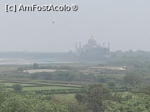 [P21] Agra Fort,India,Taj Mahalul-în ceață » foto by AZE
 - 
<span class="allrVoted glyphicon glyphicon-heart hidden" id="av1435985"></span>
<a class="m-l-10 hidden" id="sv1435985" onclick="voting_Foto_DelVot(,1435985,7081)" role="button">șterge vot <span class="glyphicon glyphicon-remove"></span></a>
<a id="v91435985" class=" c-red"  onclick="voting_Foto_SetVot(1435985)" role="button"><span class="glyphicon glyphicon-heart-empty"></span> <b>LIKE</b> = Votează poza</a> <img class="hidden"  id="f1435985W9" src="/imagini/loader.gif" border="0" /><span class="AjErrMes hidden" id="e1435985ErM"></span>